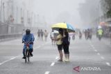 Bandung dan Jabar diprediksi alami hujan sedang hingga lebat akibat sirkulasi siklonik, Jumat
