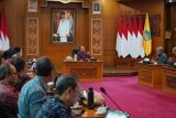 Gubernur Bali minta OPD realisasikan target pendapatan asli daerah tahun 2026
