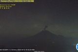 Gunung Semeru erupsi, letusan setinggi 900 meter