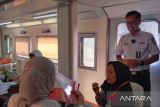 Daop 1 Jakarta sasar ratusan masyarakat dalam layanan Rail Clinic di Karawang