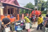 BPBD Padang salurkan ribuan liter air ke lokasi terdampak banjir