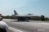 TNI AU uji landasan alternatif pesawat tempur di Tol Paspro