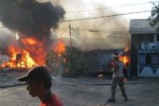 Kebakaran di Siang Bolong
