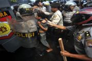 BENTROK EKSEKUSI TANAH