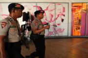 TEROR B0M MAL MAKASSAR