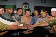 PERTEMUAN TERKAIT TEROR BOM