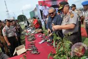Pemusnahan Senpi Dan Narkoba
