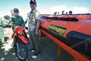 SERAHKAN BANTUAN BNPB