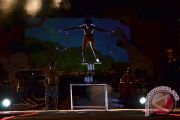 CIRCUS MOTHER AFRICA