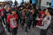 RAZIA ANAK PUNK