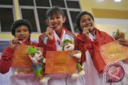 Perunggu Kata Beregu Putri