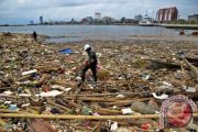  SAMPAH PANTAI LOSARI