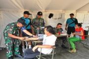 Cek Kesehatan Warga Natuna/Zam Jambak