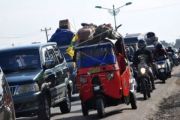 MUDIK MENGGUNAKAN BAJAJ