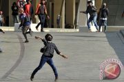 BENTROK POLISI-MAHASISWA