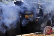 BENTROK POLISI-MAHASISWA