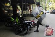 BENTROK POLISI-MAHASISWA