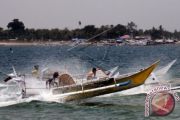 LOMBA BALAP PERAHU TRADISIONAL