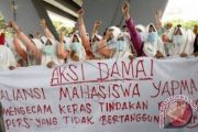 AKSI PROTES PEMBERITAAN MEDIA