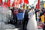 PEMOTRETAN PREWEDDING SAAT UNJUK RASA