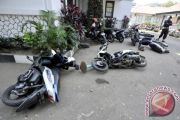 BENTROK POLISI DENGAN SATPOL PP