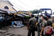 Penertiban Puluhan Bangunan Liar Pasar Kahayan