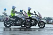 Simulasi Pengawalan VIP