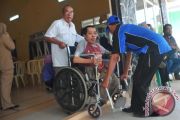 Bantuan Kursi Roda