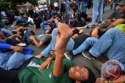 AKSI TUTUP JALAN