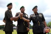 Sertijab Komandan Yonif Raider 700