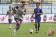 PSIS Kalahkan Persela