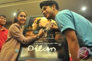 Foto Kemarin: Meet and Greet Film Dillan 1990