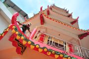 Vihara Berhias Jelang Imlek