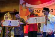 Foto Kemarin: Nomor Urut Cagub-Cawagub Jateng