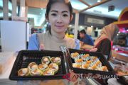 Tren makan Korea 