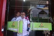 Penggeledahan Kantor Abu Tour Makassar