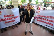 AKSI PROTES BAZNAS PADANG