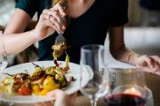 Makan malam sebelum pukul 19.00 demi kesehatan jantung