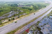 Arus Kendaraan Di Tol Palindra