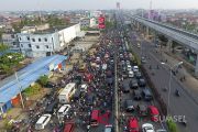 Kemacetan di Jembatan Ampera