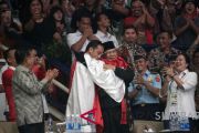 JOKOWI DAN PRABOWO BERPELUKAN