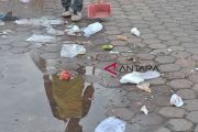Sisa-Sampah Tahun Baru di Palembang