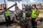 KERETA API TABRAK MOBIL DI DEMAK