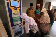 ATM Beras Untuk Warga Miskin