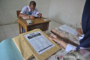 Ujian Nasional SMALB siswa tuna netra