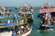 Tradisi pesta lomban