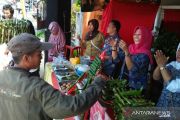 Lebaran lalampa di Parigi