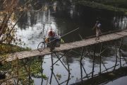 Jembatan bambu