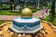 Wahana taman miniatur dunia mini mania