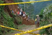 Longsor di lereng Gunung Prau